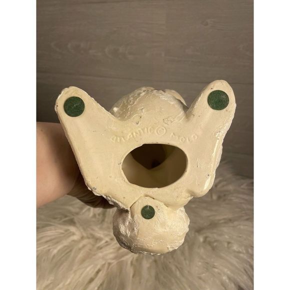 Atlantic Mold Easter Bunny With Egg - Picture 6 of 8